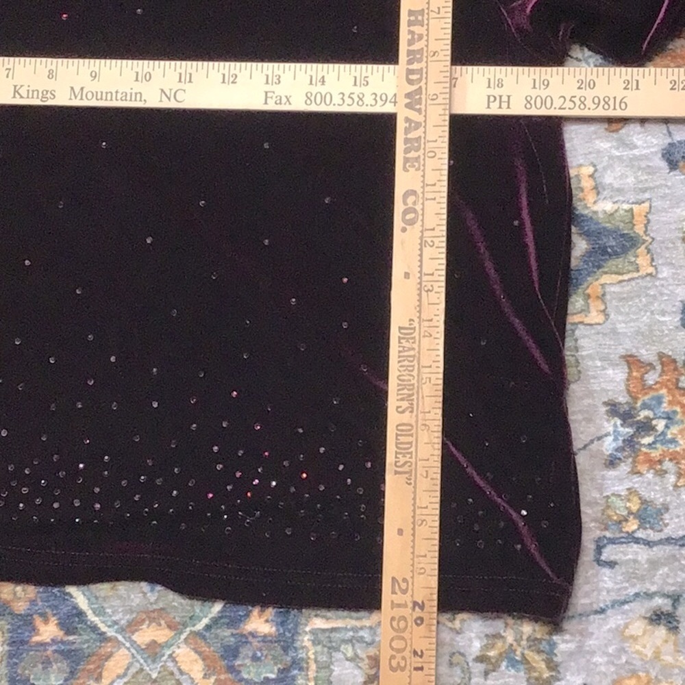 🍇Jaclyn Smith Purple Stretch Velvet Rhinestone Cowl-Neck Top - Picture 7 of 9